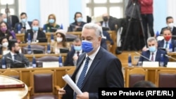 Premijer Crne Gopre Zdravko Krivokapić (na fotografiji) u pismu dodaje da je nakon parlamentarnih izbora “ponio krst njegovog naroda” 