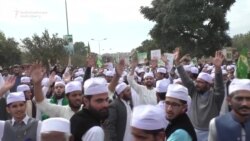 Pakistanis March To Mark Birth Of Prophet Muhammad