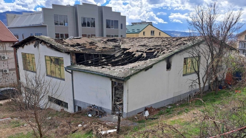 Vdes edhe një person si pasojë e zjarrit në Koçan