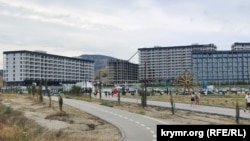 Новий ЖК у бухті Капсель поблизу Судака. Серпень 2025 року