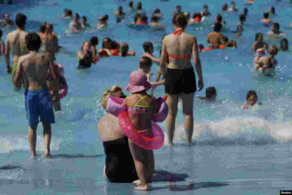 Almaniyanın Essen şəhərindəki çimərliyindən görüntü