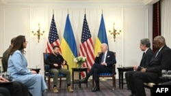 Președintele american, Joe Biden l-a asigurat pe omologul său, Volodimir Zelenski de sprijinul SUA, anunțând un nou pachet de asistență militară.