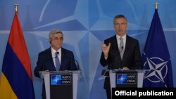 Belgium - NATO Secretary General Jens Stoltenberg and Armenian President Serzh Sarkisian meet the press after talks in Brussels, 27Feb2017.