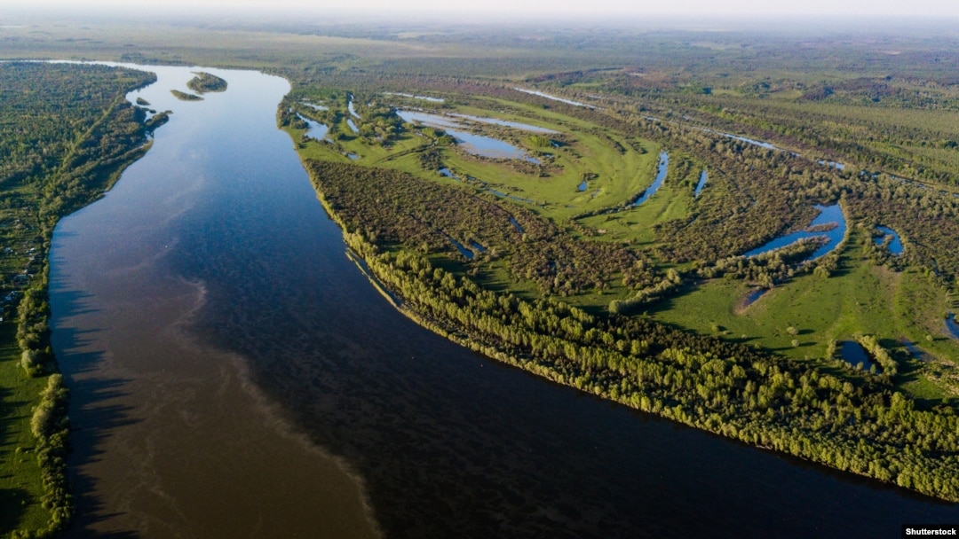 Үлкен кеудесі бар лесбияндарды көрсететін порнофильмдер біз де ернімізді жаямыз