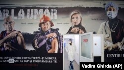 Guvernul încurajează campania de vaccinare prin mesaje stradale. 23 martie, 2021