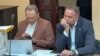 Андрей Ермак (справа) и его адвокат Игорь Фомин в суде, 13 мая 2026 года