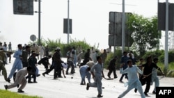 Protestuesit në Islamabad, 21 shtator 2012...