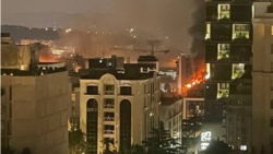 تصویر آتش‌سوزی در ستاد فرماندهی وزارت دفاع ایران؛ منطقه نوبنیاد تهران