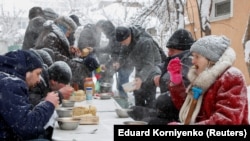 Благотворительный обед для бездомных в Ставрополе