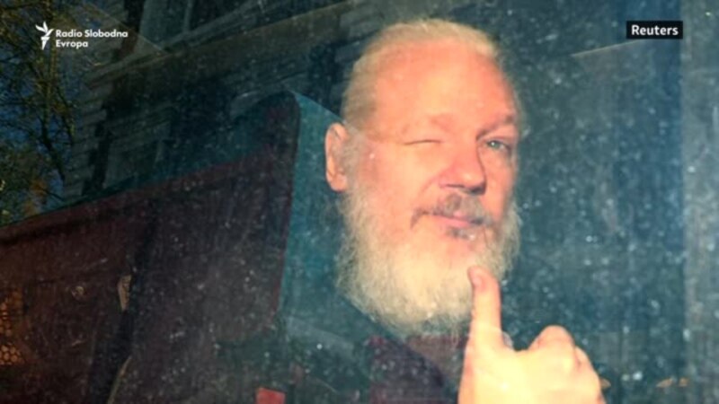 Privođenje Juliana Assangea u Londonu