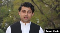 ارشیف، د ننګرهار د والي ویاند عطاالله خوګیاڼی 