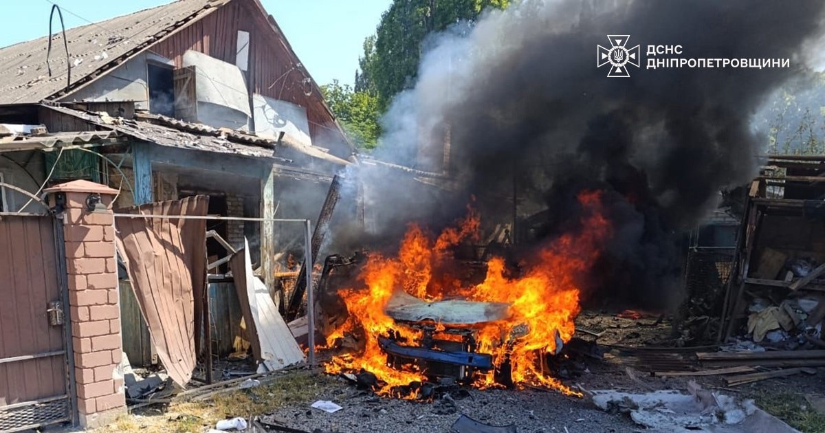 у Нікополі через російський обстріл загинула жінка, чоловік – у важкому стані