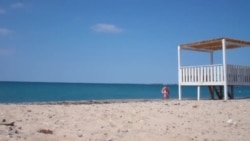 Empty Beaches At Crimea's Tourist Resorts (clean, no subtitles)