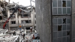 منطقه‌ای مسکونی در تهران بعد از حملات هوایی جمعه هفتم فروردین