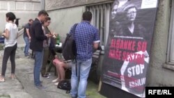 Film "Albanke su naše sestre" govori o odnosima Srba i Albanaca i nedavno je bio prikazan na festivalu u Beogradu "Mirdita, dobar dan"