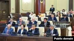 Депутаты мажилиса парламента Казахстана. Фото с сайта парламента 