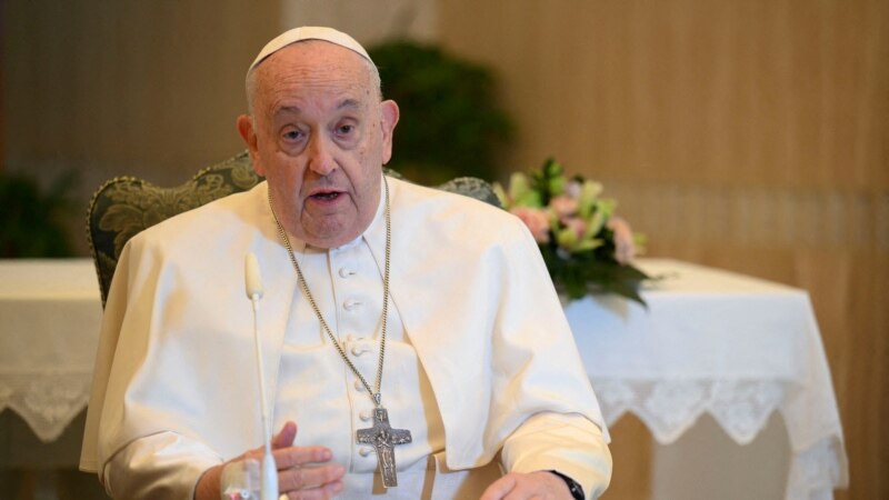 Papa Franjo otkazao put u Dubai, prema savjetu ljekara