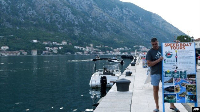 Za većinu turista presudni kriterijumi u odabiru destinacije za odmor biće epidemiološka situacija i uslovi putovanja u odredištu (na fotografiji Kotor)