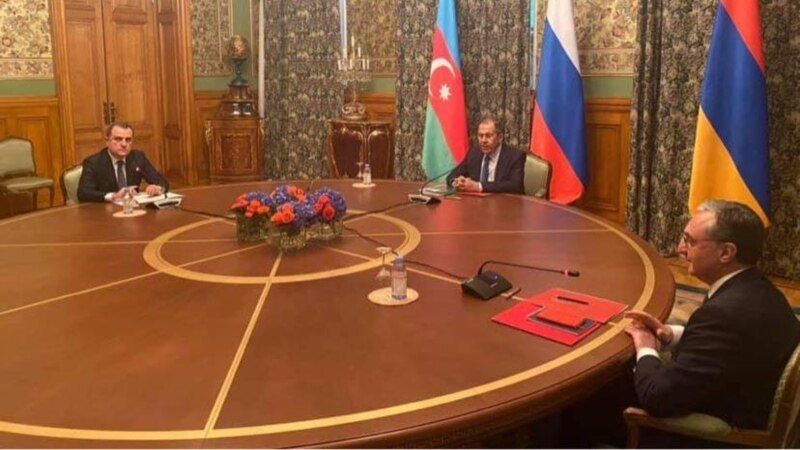 В Москве началась встреча глав МИД Армении, Азербайджана и России