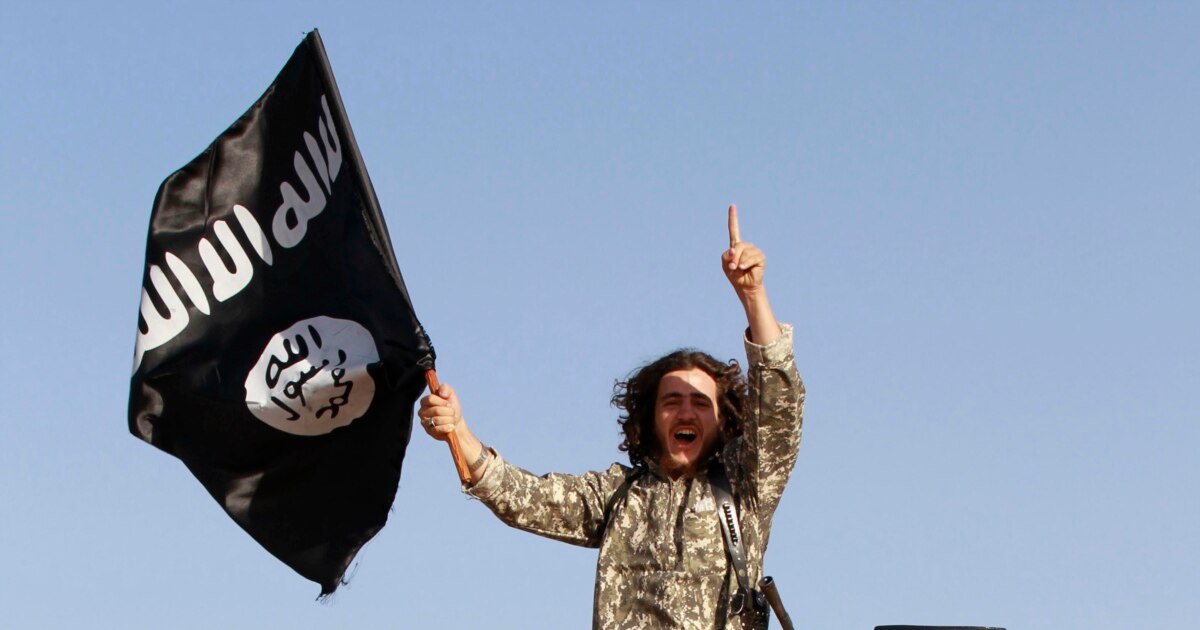 Смотреть онлайн порно: Анасы мен ұлы трахает в жопу