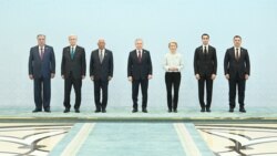 Азия: итоги саммита ЕС–ЦА, служебные авто депутатам Кыргызстана за $5 млн
