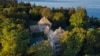 Замок Бельрив на берегу Женевского озера, купленный Кулибаевой в 2019 году