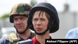 Kersti Kaljulaid Donbasstaki «Mayorskoye» KÇSNda. 2018 senesi mayısnıñ 24