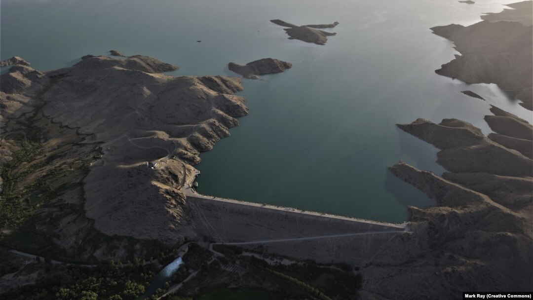 Дамба Дала розташована в районі Шах-Валі-Кот південної провінції Кандагар, приблизно за 40 кілометрів на північ від столиці провінції, міста Кандагар