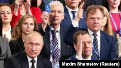 Путин и Медведев на съезде "Единой России"