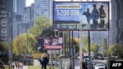 Зокрема, з відкритого доступу зникли дані про кількість учасників бойових дій, виплати на поховання, показники підліткової злочинності, чисельність засуджених