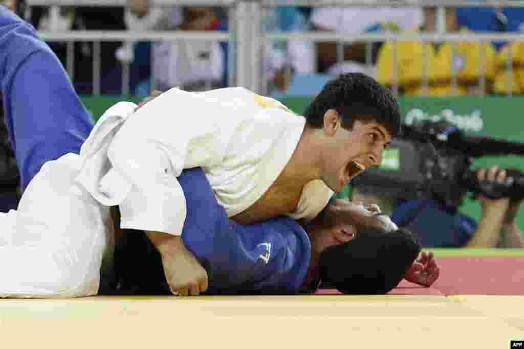 მესამე ადგილისთვის ბრძოლაში 2012 წლის ოლიმპიურმა ჩემპიონმა წმინდად დაამარცხა ისრაელის წარმომადგენელი საგი მუკი.