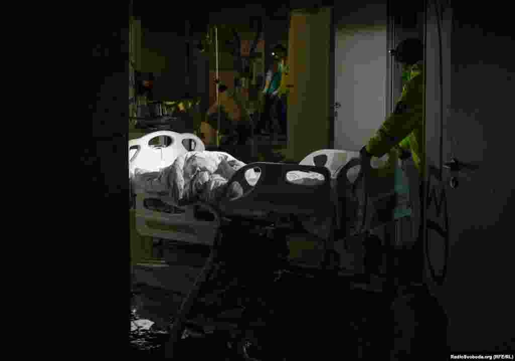 У стаціонарному відділенні лікарні на момент удару перебувало 26 пацієнтів. 