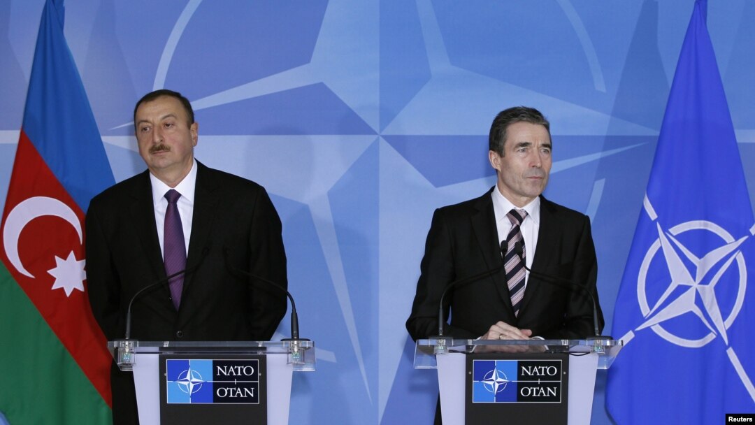 Anders Fogh Rasmussen və İlham Əliyev 