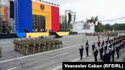 Ziua Independenței: Armata își defilează echipamentele achiziționate în ultimii ani. 