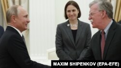 Владимир Путин менен Жон Болтондун жолугушуусу. Москва, 23-октябрь, 2018-жыл. 