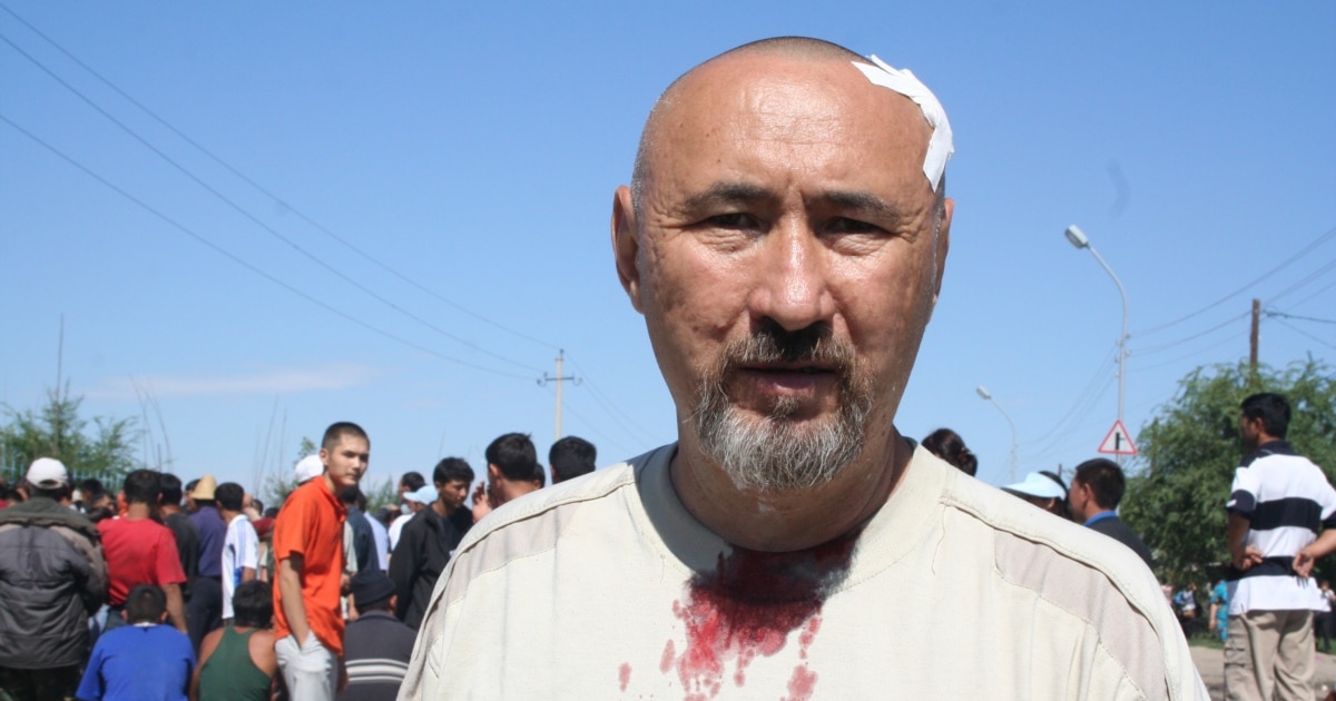 Сиськи ұстап тұрғанда блять