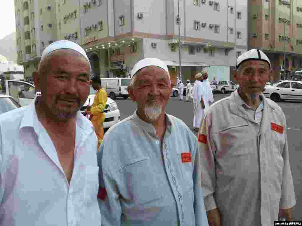 Кыргызские паломники в Саудовской Аравии