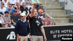 Trenutak kada se dogodio nacistički pozdrav