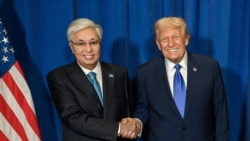 Қазақстан президенті Қасым-Жомарт Тоқаев пен АҚШ президенті Дональд Трамп. Суретті Тоқаевтың баспасөз хатшысы Руслан Желдібай жариялады.