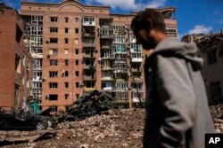 Последствия российских ракетных ударов по Бахмуту, Донецкая область Украины, 24 мая 2022 года