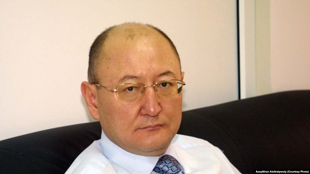 Саясаткер Алтынбек Сәрсенбайұлының соңғы суреті. Алматы, 8 ақпан 2006 жыл.