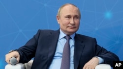Presidenti rus Vladimir Putin në Moskë më 9 qershor, 2022.