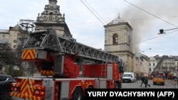 У Галицькому районі міста пошкоджений будинок на площі Соборній, 3, де розташована пам’ятка архітектури національного значення