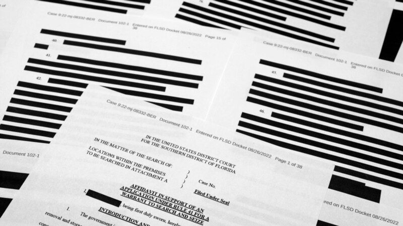 Одбиено барањето на Трамп околу заплената  на документи од ФБИ