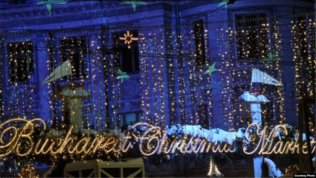 Рождественский рынок в Румынии. Здесь наверняка тоже звучит "Last Christmas".