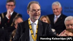 Un interviu al istoricului Timothy Garton Ash la Radio Europa Liberă