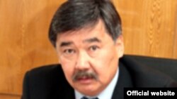 Медет Садыркулов.