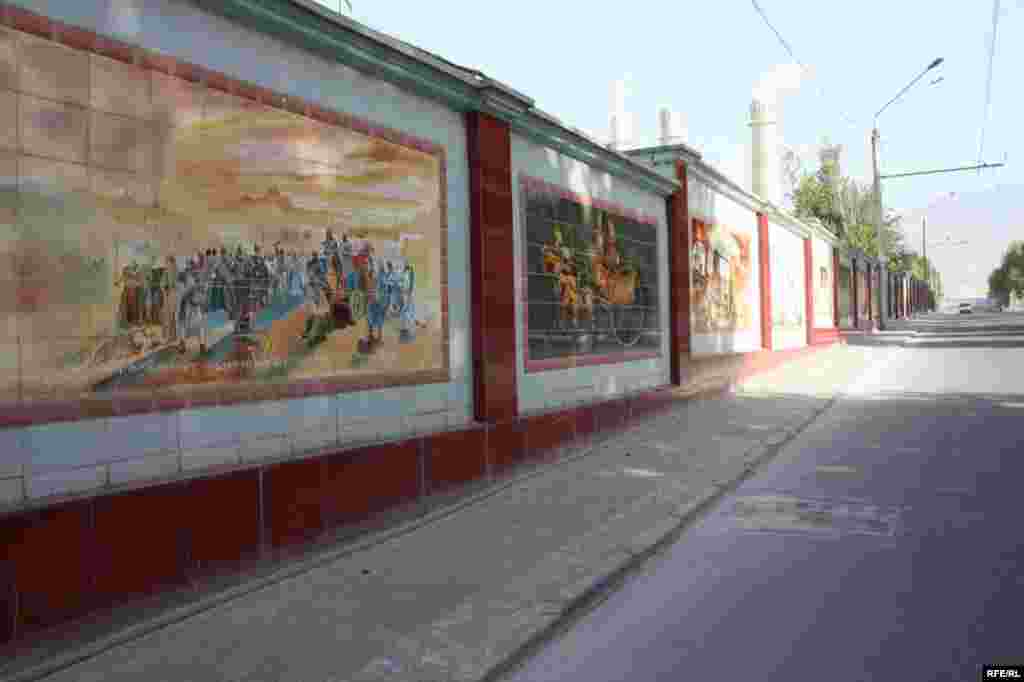 Девори ном ва таърих #172