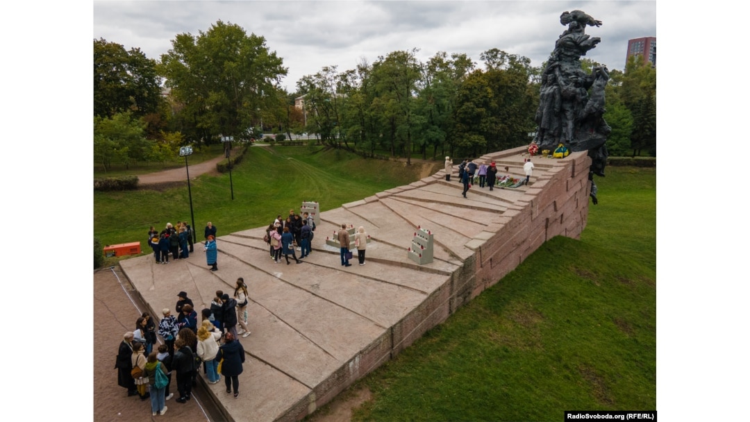 80-річчя трагедії Бабиного Яру: вшанування пам’яті жертв Голокосту в Києві (фоторепортаж)