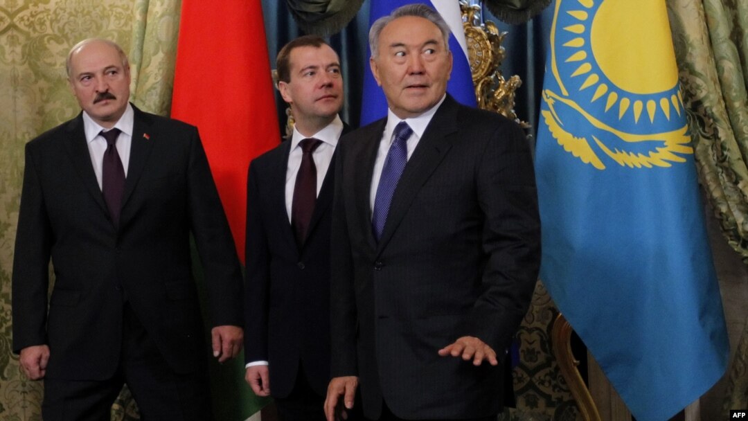 Бажы биримдигине Беларус, Орусия, Казакстан мүчө